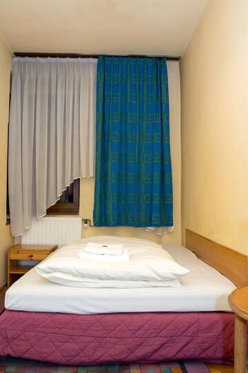 Фото номера Одноместный номер Отель Hotel Karkonosze г. Каменна-Гура 4
