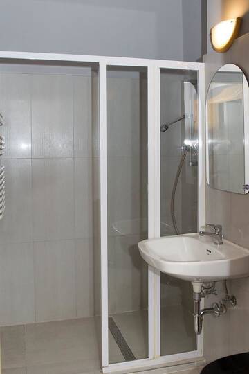 Фото номера Двухместный номер с 1 кроватью Отель Hotel Karkonosze г. Каменна-Гура 8